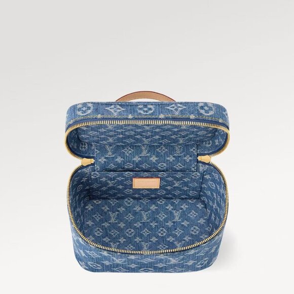 Classic Louis Vuitton Bag: A Stylish and Versatile Choice for Elegance - Picture 5 of 5